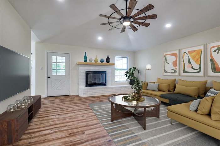 Finished living room renovated by Keep n Buzy